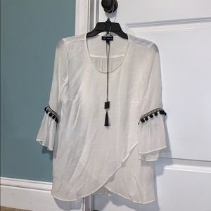mid sleeve blouse